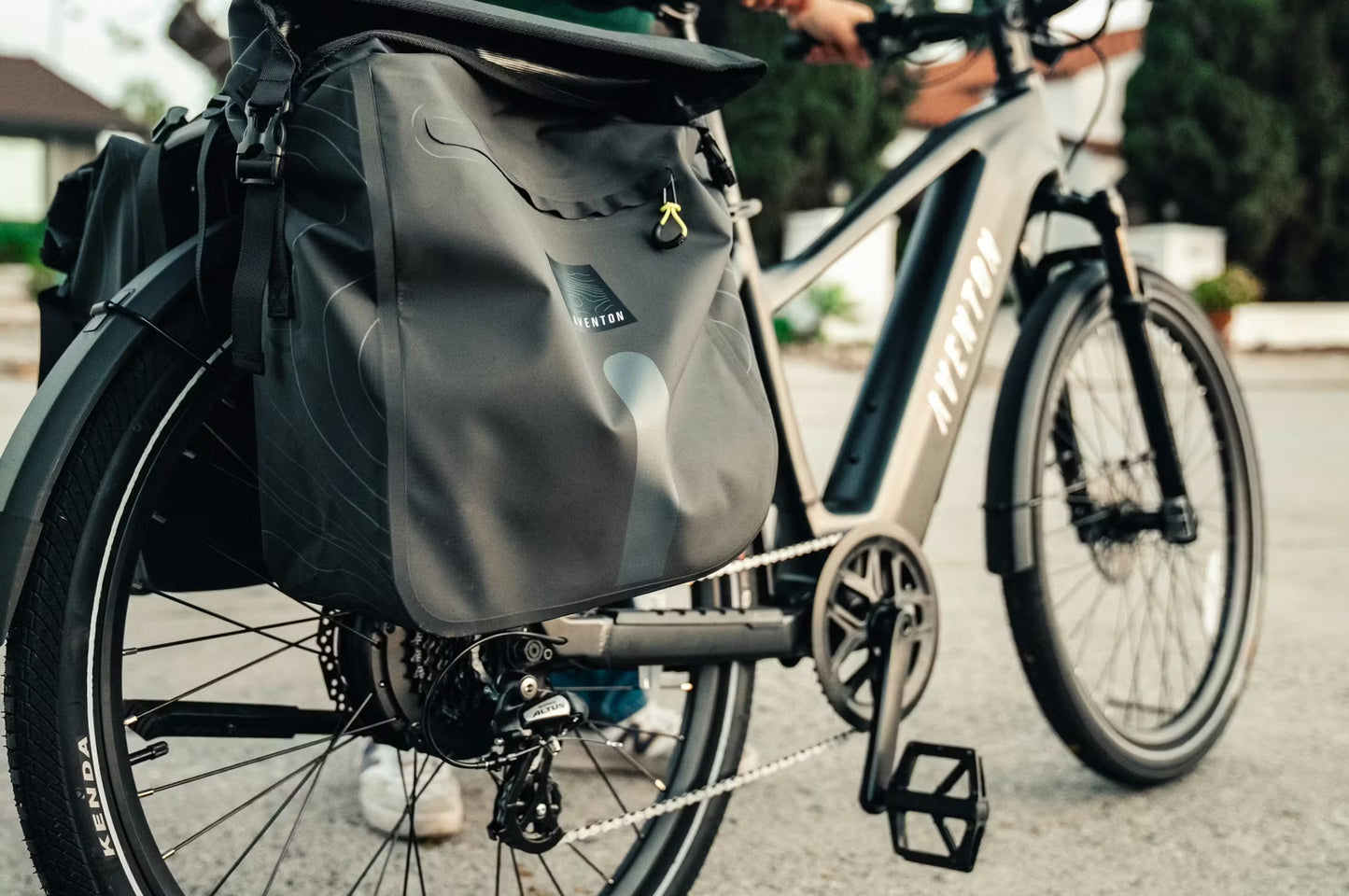 Aventon Level 4 REC Electric Commuter Bike *Special Order*