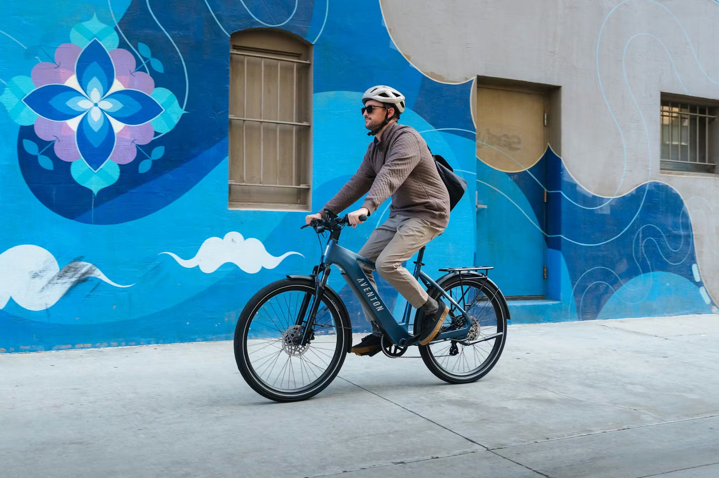 Aventon Level 4 REC Electric Commuter Bike *Special Order*